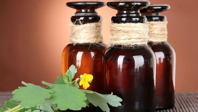 Celandine tincture to kill athlete's foot