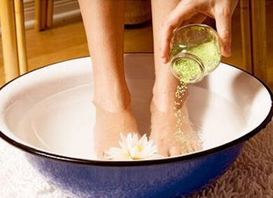 Medicinal bath for nail fungus